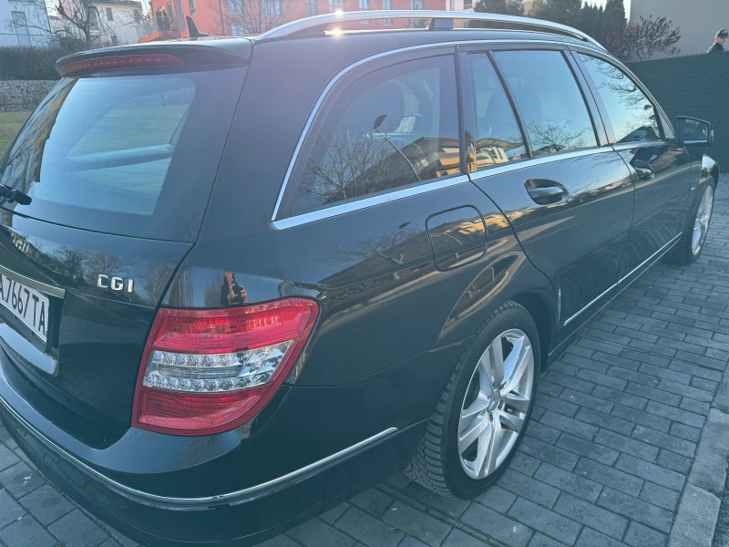Mercedes-Benz C 200 CGI Avantgarde комби, снимка 6 - Автомобили и джипове - 53136456