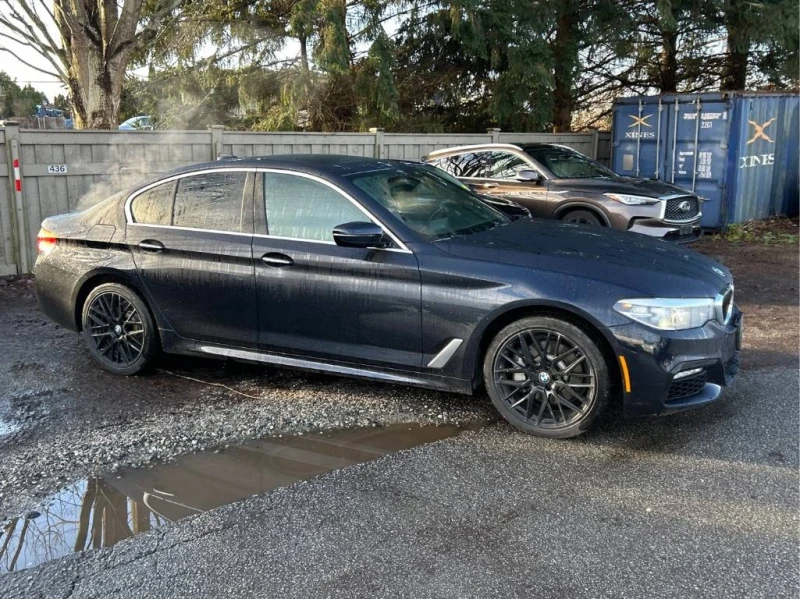 BMW 530 * 530i xDrive * CARFAX * БЕЗ ПЪРВОНАЧАЛНА ВНОСКА, снимка 3 - Автомобили и джипове - 53182415