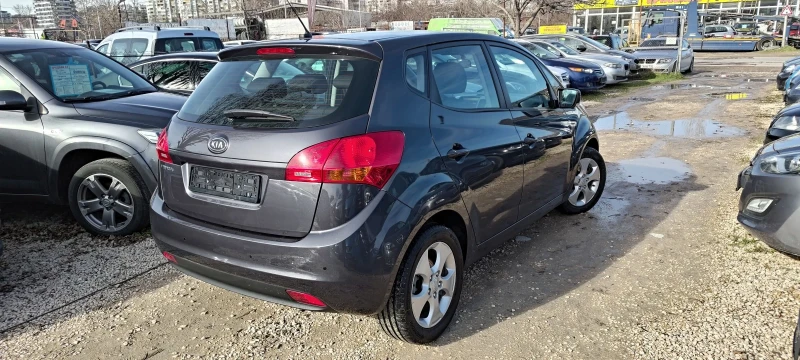 Kia Venga 1.6i автомат/нави, снимка 3 - Автомобили и джипове - 53595159