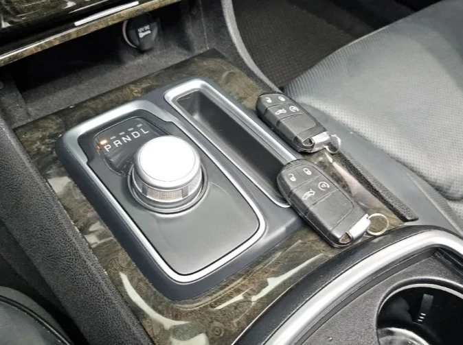 Chrysler 300c 3.6 - изображение 9