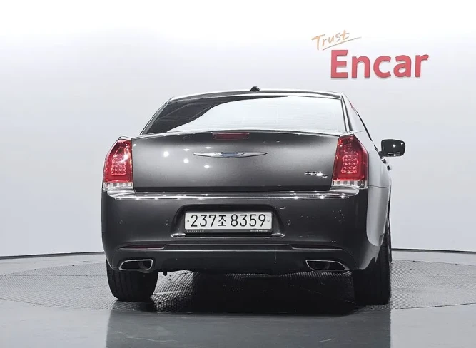 Chrysler 300c 3.6 - изображение 4