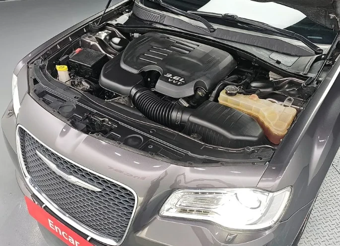 Chrysler 300c 3.6 - изображение 6