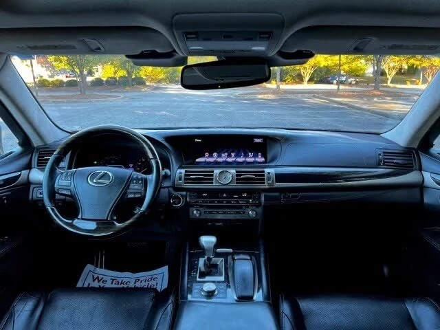 Lexus LS 600 HYBRID * * CARFAX * * АВТО КРЕДИТ * * , снимка 9 - Автомобили и джипове - 53000688