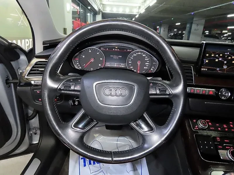 Audi A8 3.0 TDI Quattro, снимка 8 - Автомобили и джипове - 54564836