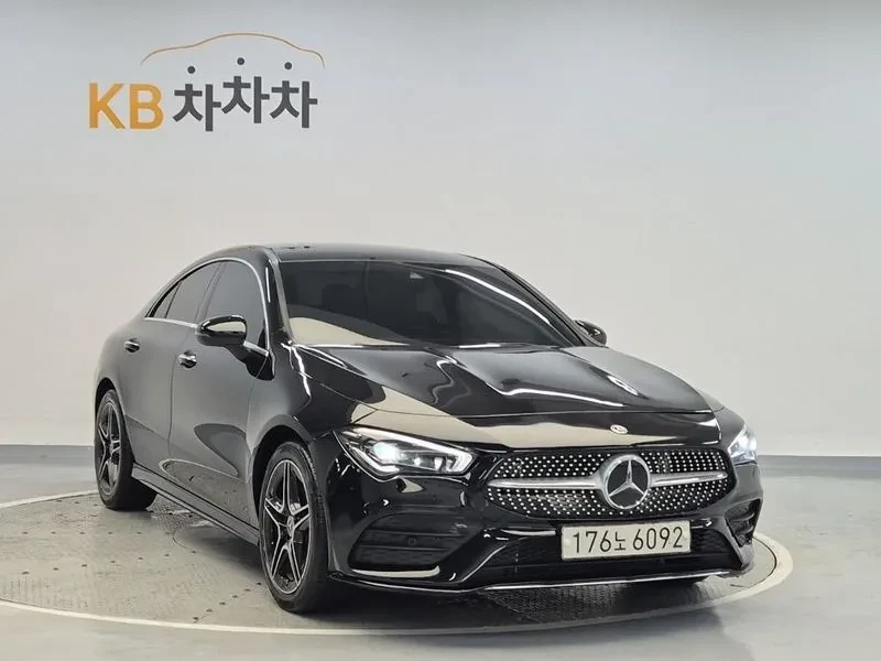 Mercedes-Benz CLA 250 Cla250 4Matic, снимка 4 - Автомобили и джипове - 54746863