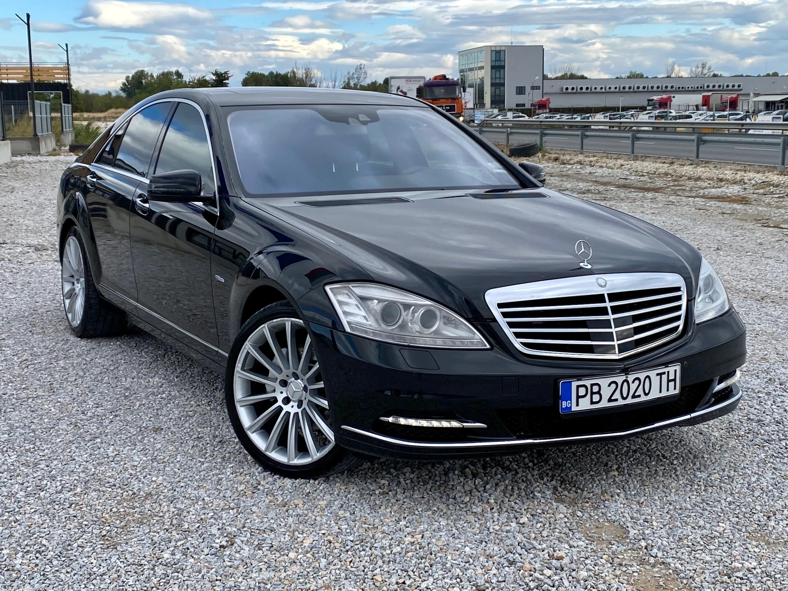 Mercedes-Benz S 350  - изображение 2