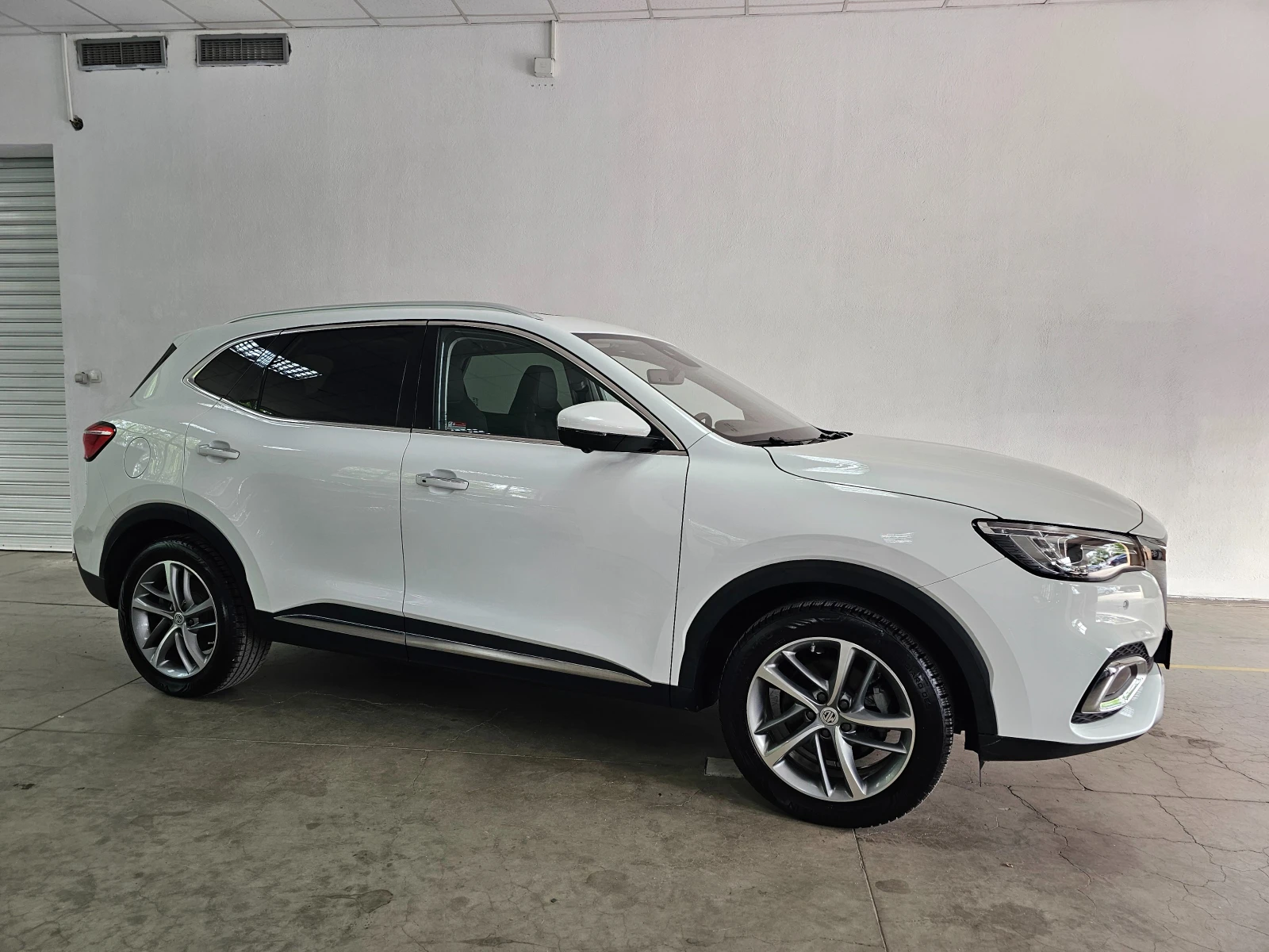 Mg EHS PHEV 1.5 T-GDI Luxury Панорама 360  Камера - изображение 3