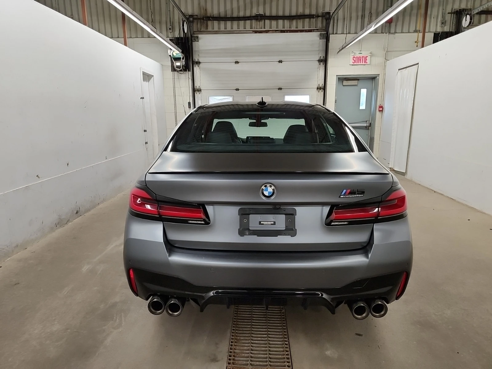 BMW M5 * Competition * * БЕЗ ПЪРВОНАЧАЛНА ВНОСКА*  - изображение 6