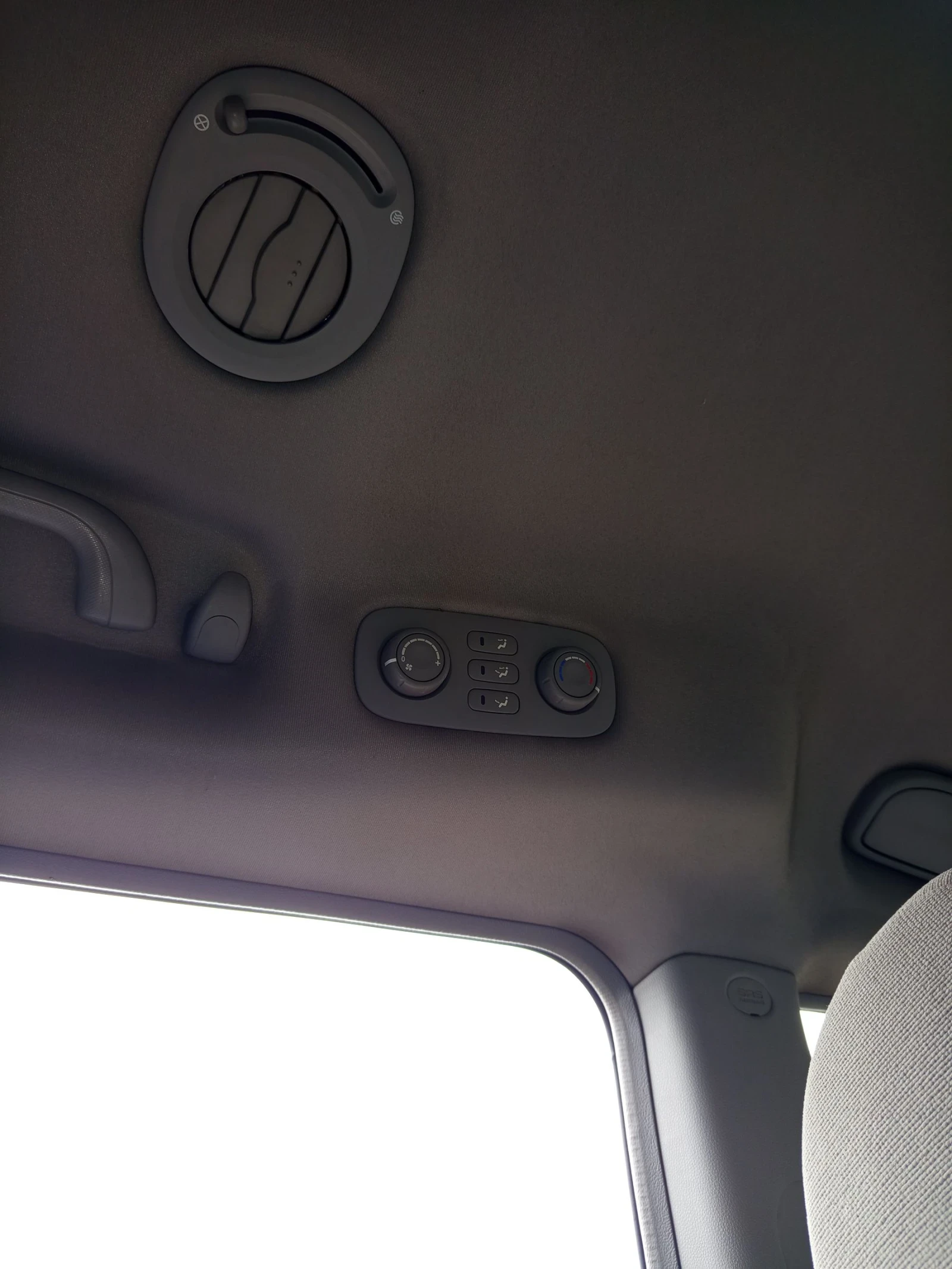 Kia Carnival 2.9 CRDI 16V EX | Mobile.bg � ����������� 16