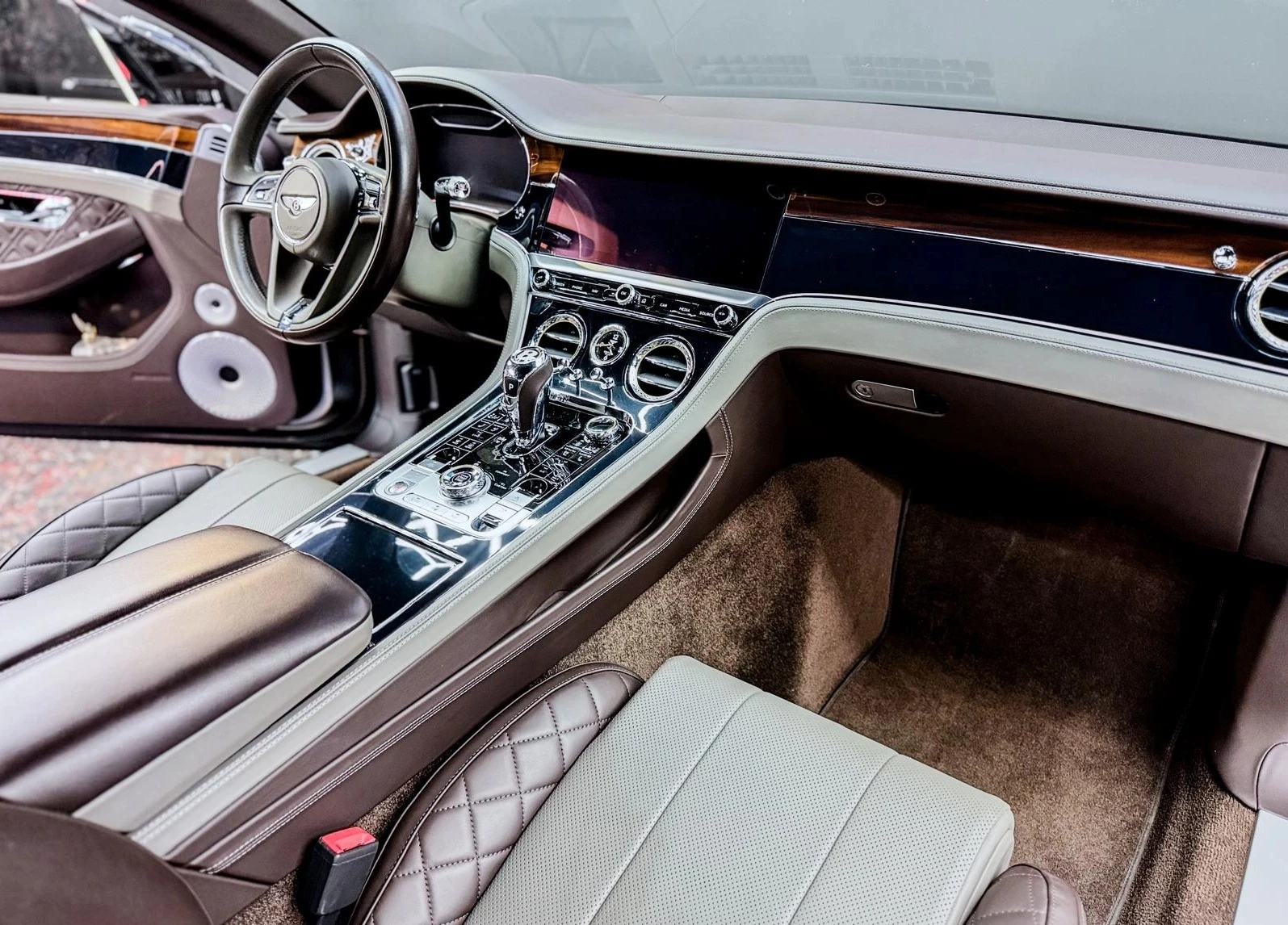 Bentley Continental gt Mulliner 6.0 W12 - изображение 7