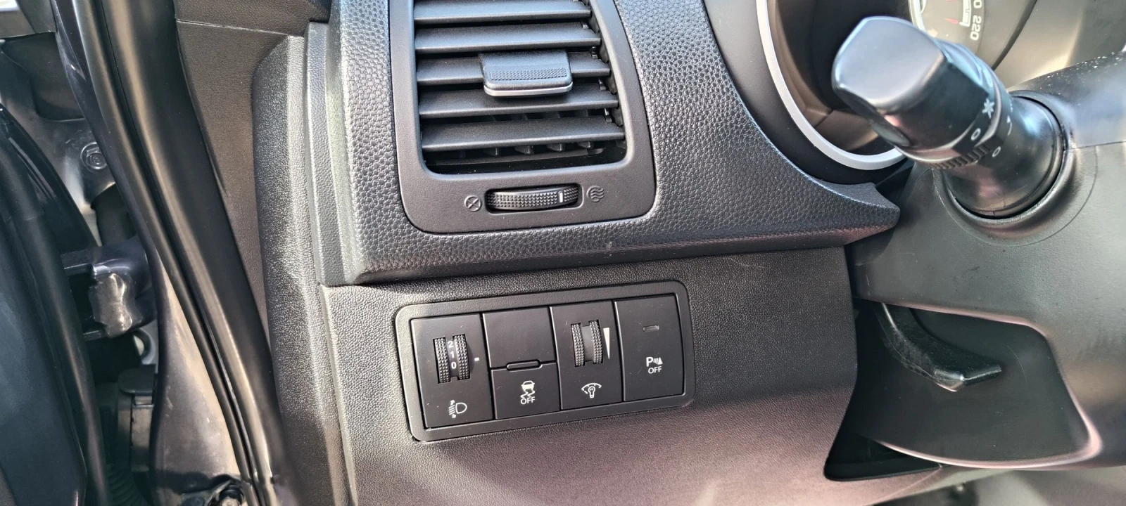 Kia Venga 1.6i автомат/нави - изображение 6