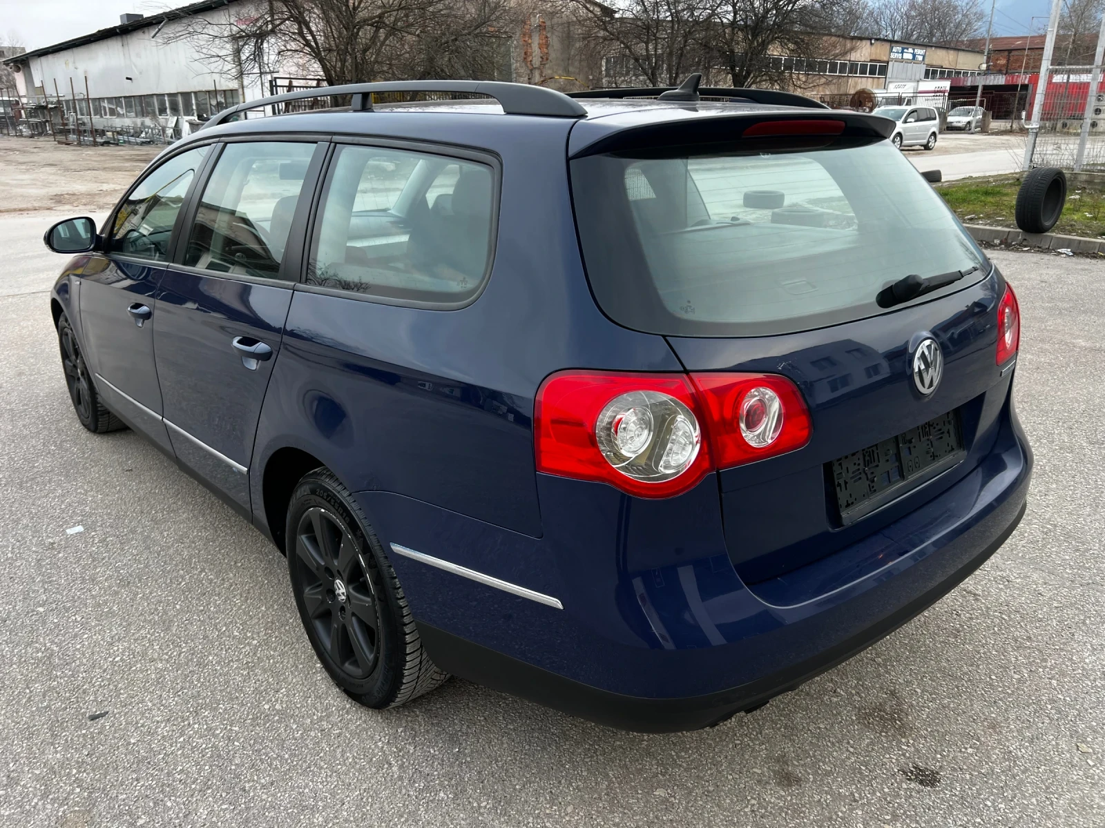 VW Passat 1.9TDI 105к.с * Климатик* * BLUEMOTION*  - изображение 4