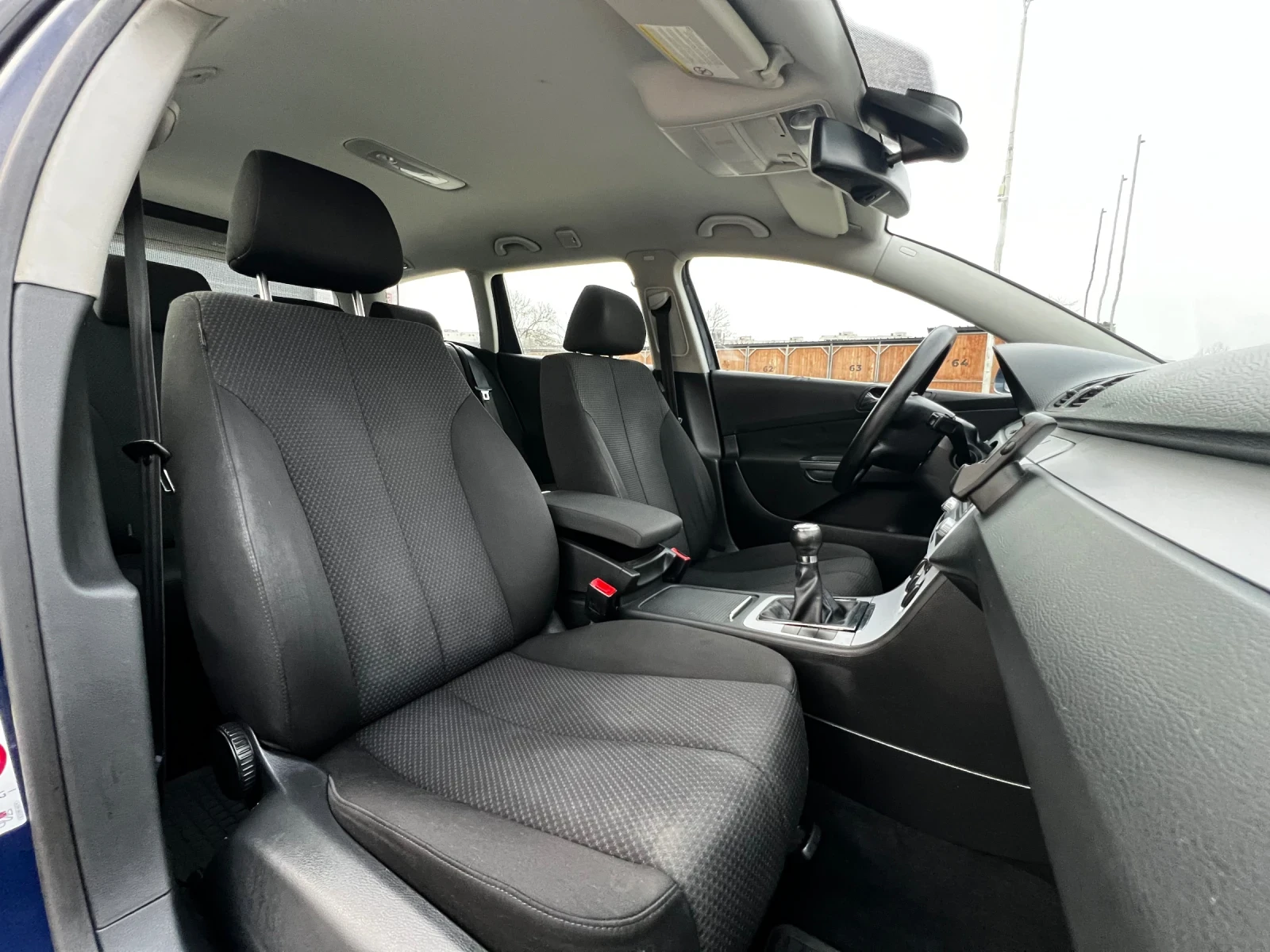 VW Passat 1.9TDI 105к.с * Климатик* * BLUEMOTION* , снимка 13 - Автомобили и джипове - 53713017