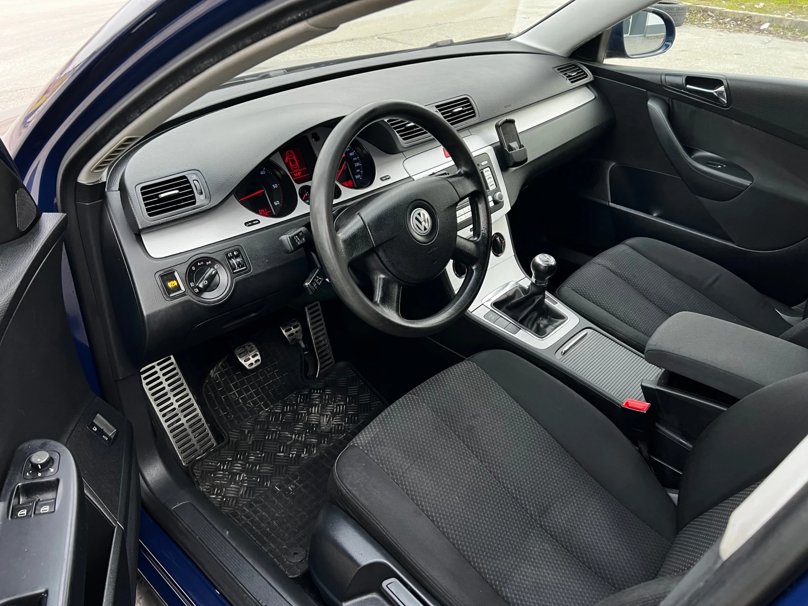 VW Passat 1.9TDI 105к.с * Климатик* * BLUEMOTION*  - изображение 9