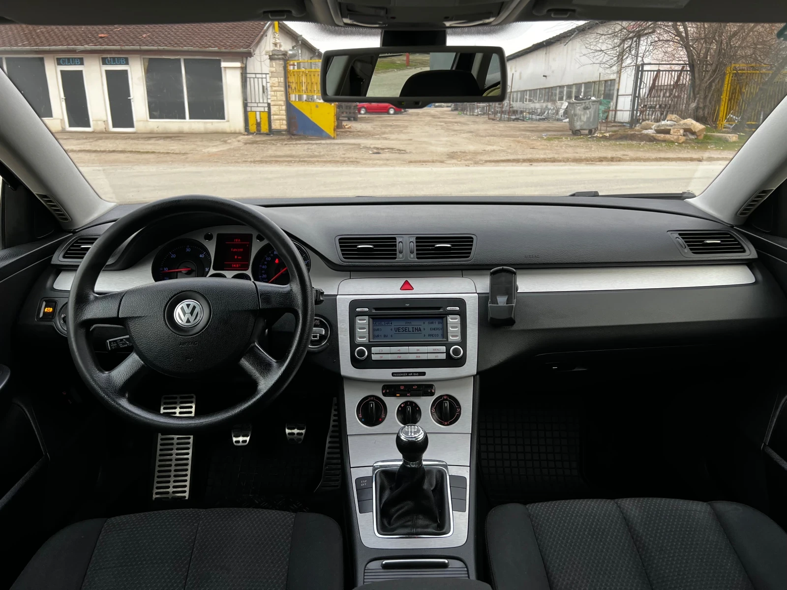 VW Passat 1.9TDI 105к.с * Климатик* * BLUEMOTION*  - изображение 10