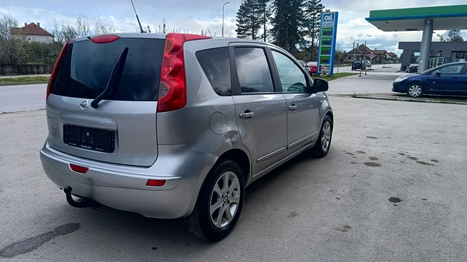 Nissan Note 1.4i Бензин 88 к.с , снимка 4 - Автомобили и джипове - 54151406