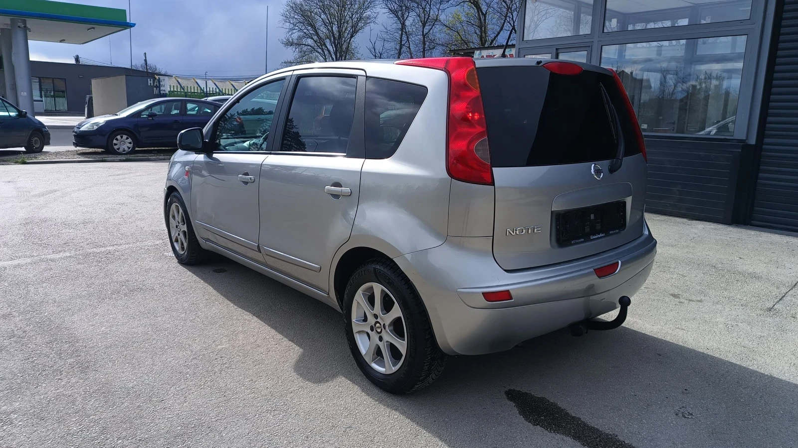Nissan Note 1.4i Бензин 88 к.с , снимка 6 - Автомобили и джипове - 54151406