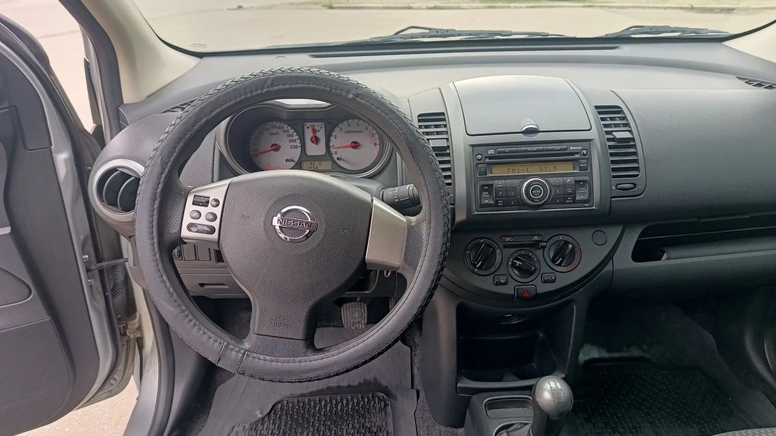 Nissan Note 1.4i Бензин 88 к.с , снимка 12 - Автомобили и джипове - 54151406