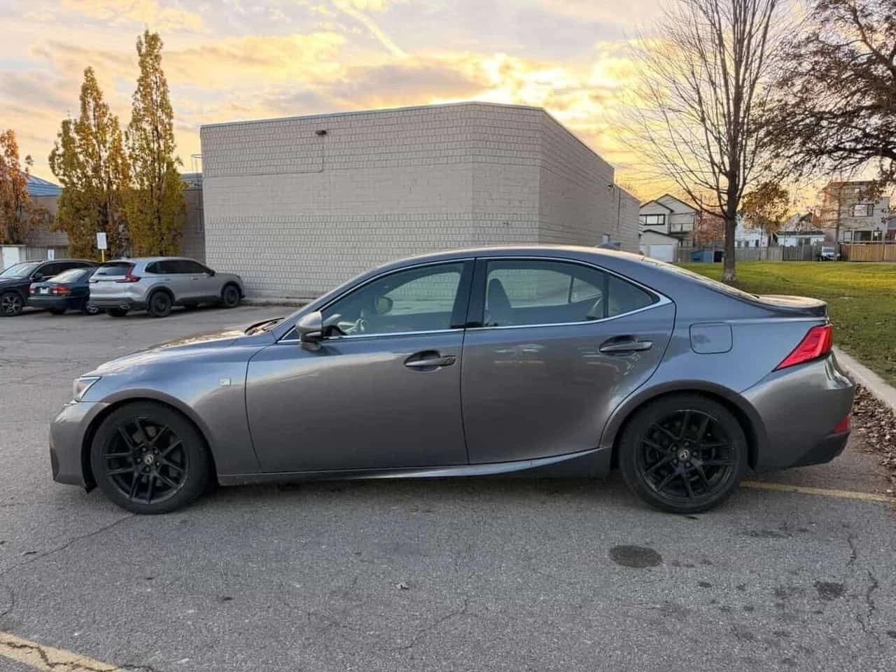 Lexus IS 300 DISTRONIC* ОБДУХВАНЕ* PANORAMA* , снимка 2 - Автомобили и джипове - 54478685