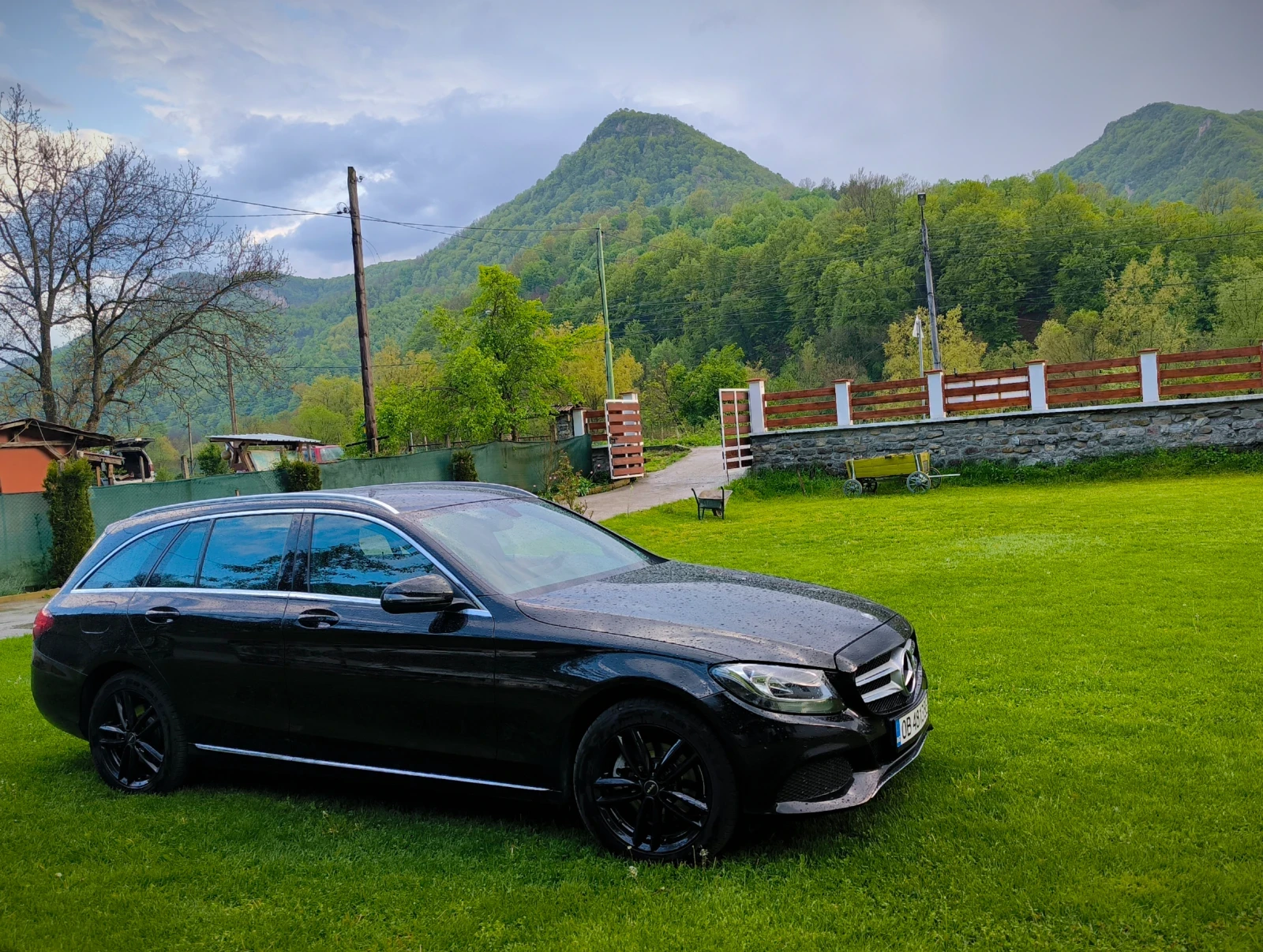 Mercedes-Benz C 200, снимка 3 - Автомобили и джипове - 54798159