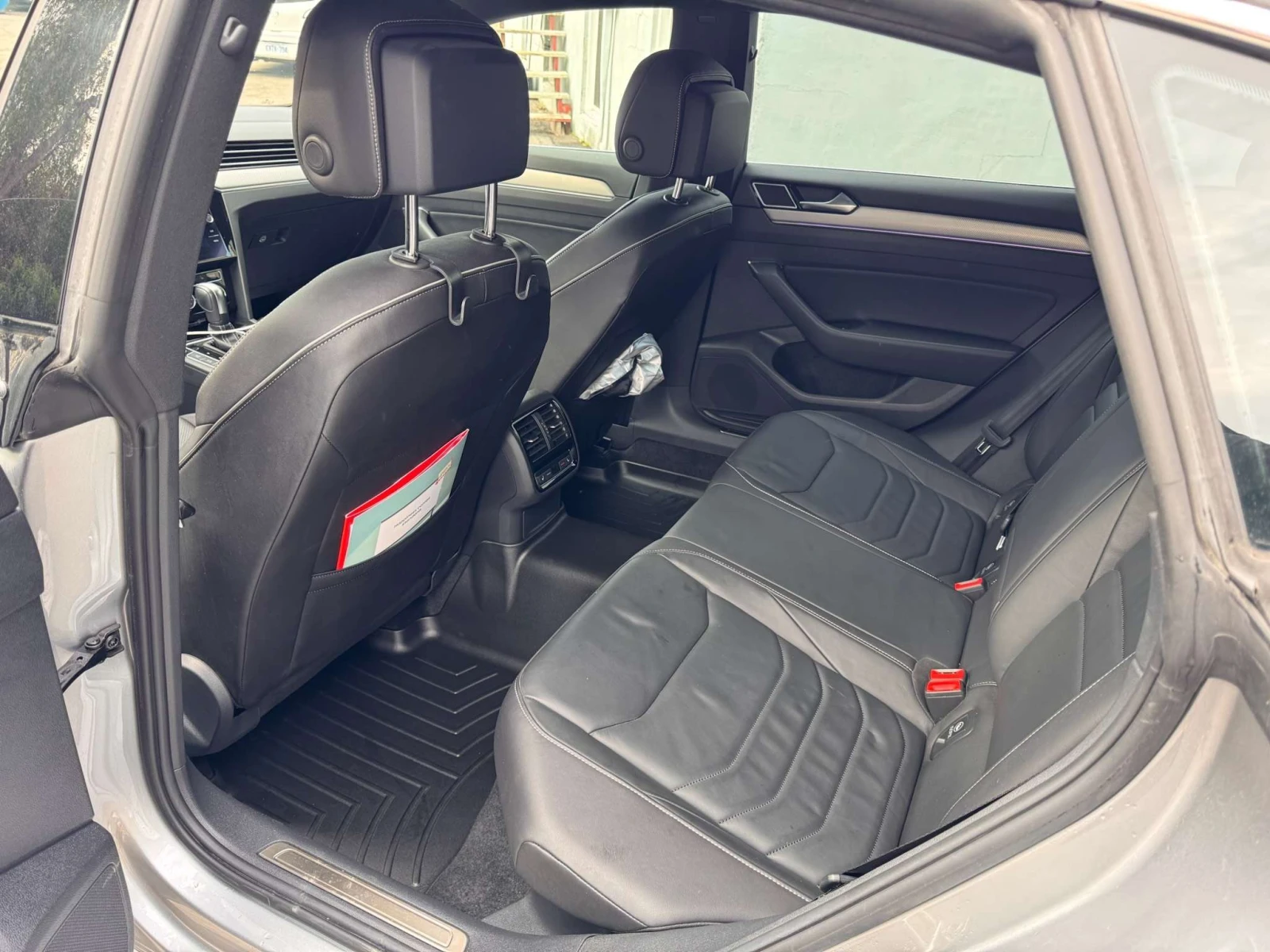VW Arteon  R-Line 4MOTION DYNAUDIO/ОБДУХВАНЕ/ЦЕНА ДО БГ , снимка 12 - Автомобили и джипове - 54873308