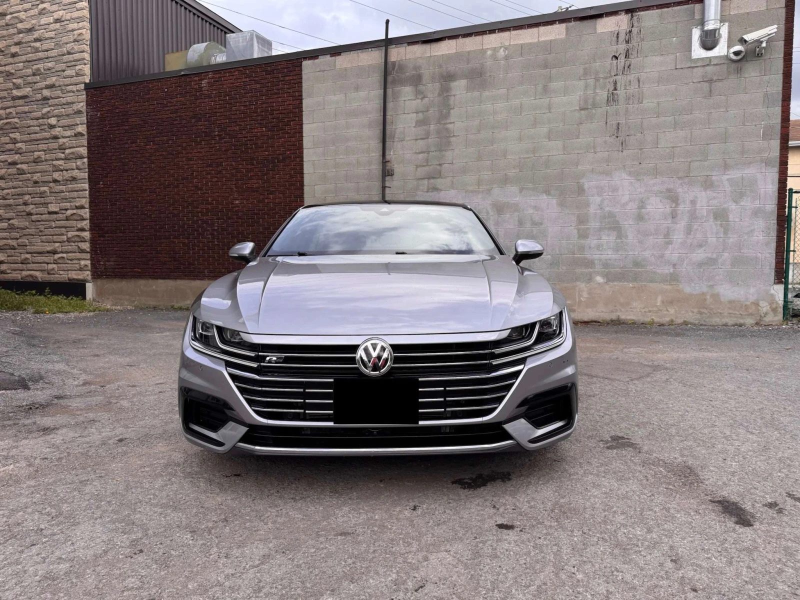 VW Arteon  R-Line 4MOTION DYNAUDIO/ОБДУХВАНЕ/ЦЕНА ДО БГ , снимка 2 - Автомобили и джипове - 54873308