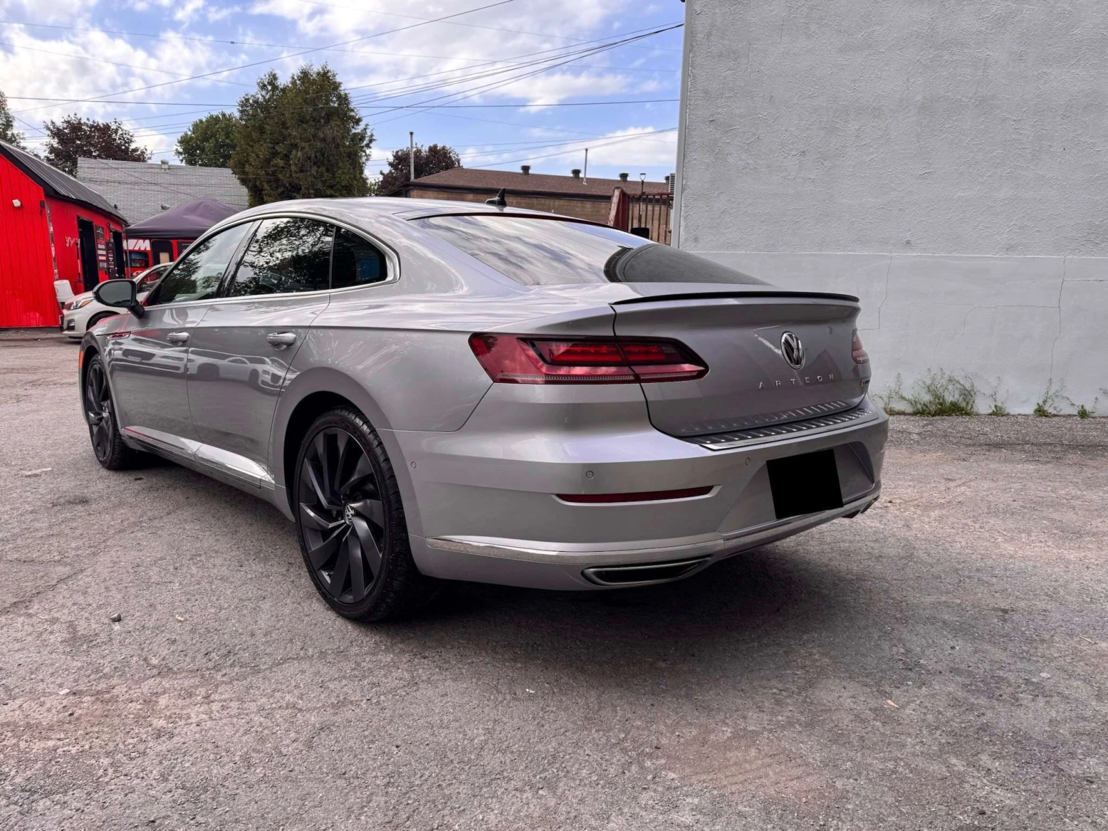 VW Arteon  R-Line 4MOTION DYNAUDIO/ОБДУХВАНЕ/ЦЕНА ДО БГ , снимка 5 - Автомобили и джипове - 54873308