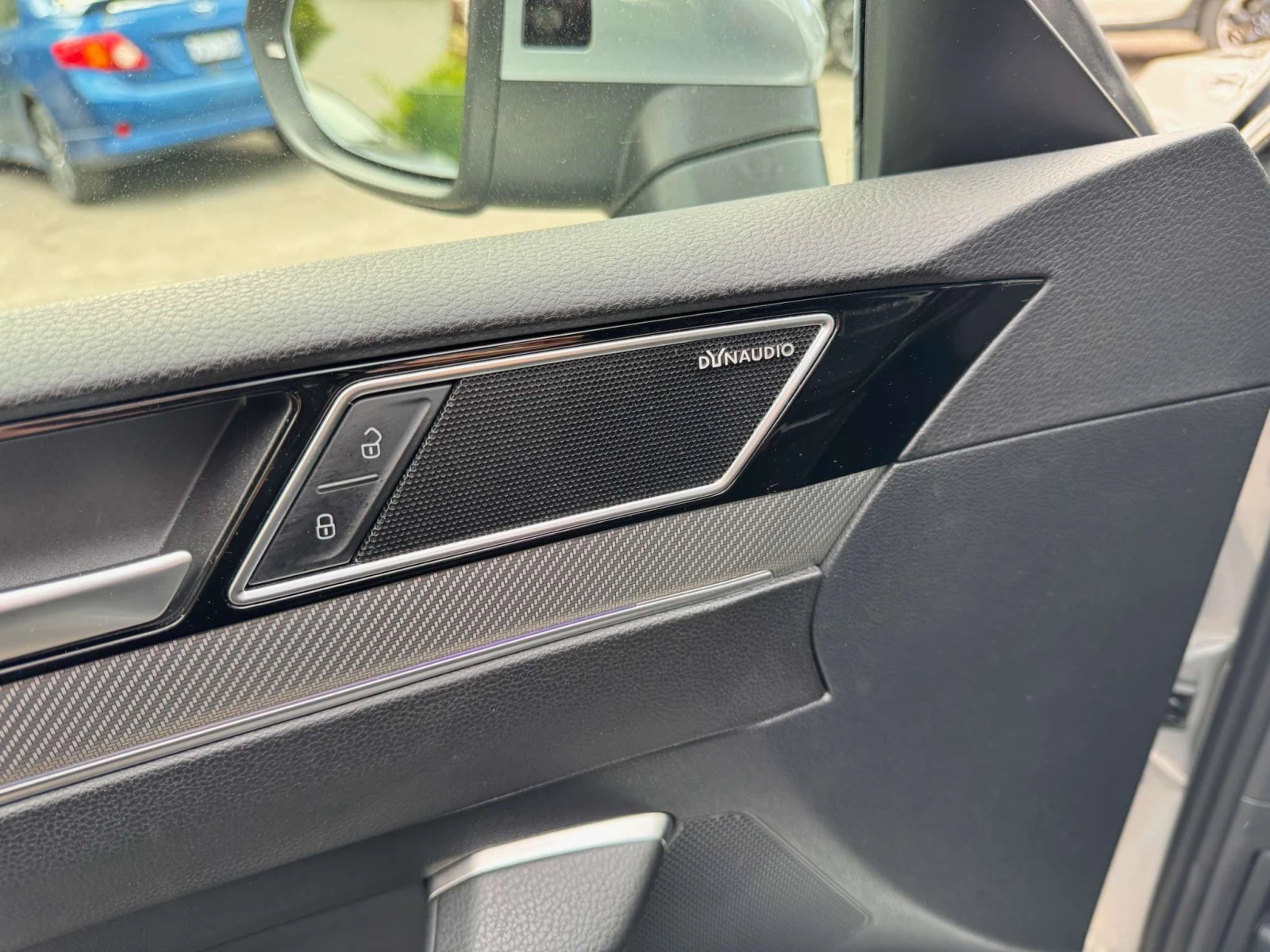 VW Arteon  R-Line 4MOTION DYNAUDIO/ОБДУХВАНЕ/ЦЕНА ДО БГ , снимка 13 - Автомобили и джипове - 54873308
