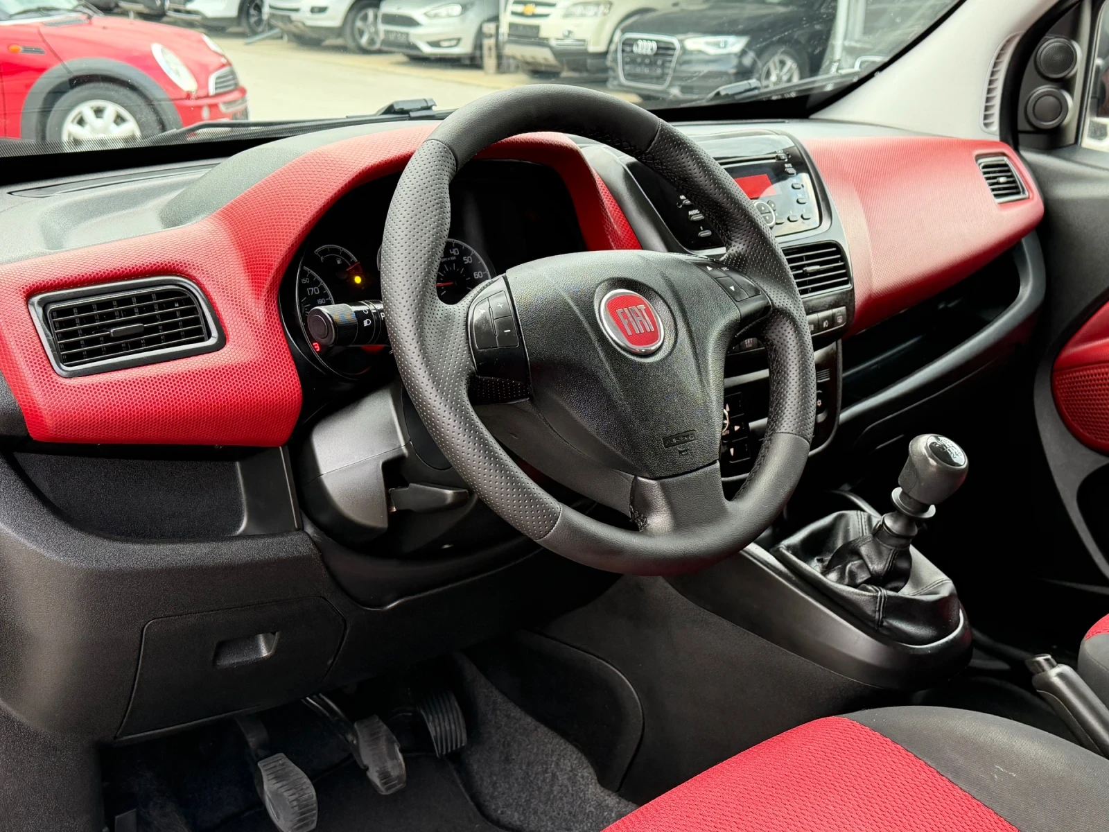 Fiat Doblo 1.6MJET ИТАЛИЯ, снимка 7 - Автомобили и джипове - 55149467