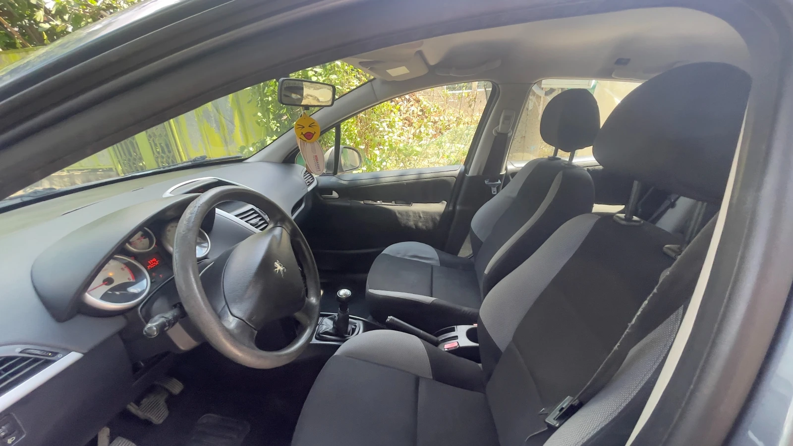 Peugeot 207, снимка 12 - Автомобили и джипове - 55251981