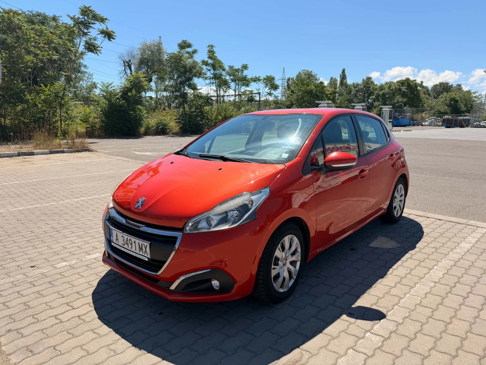 Peugeot 208 2016* ПЪРВИ СОБСТВЕНИК * ГАЗ * КАСКО * ОБСЛУЖЕНА