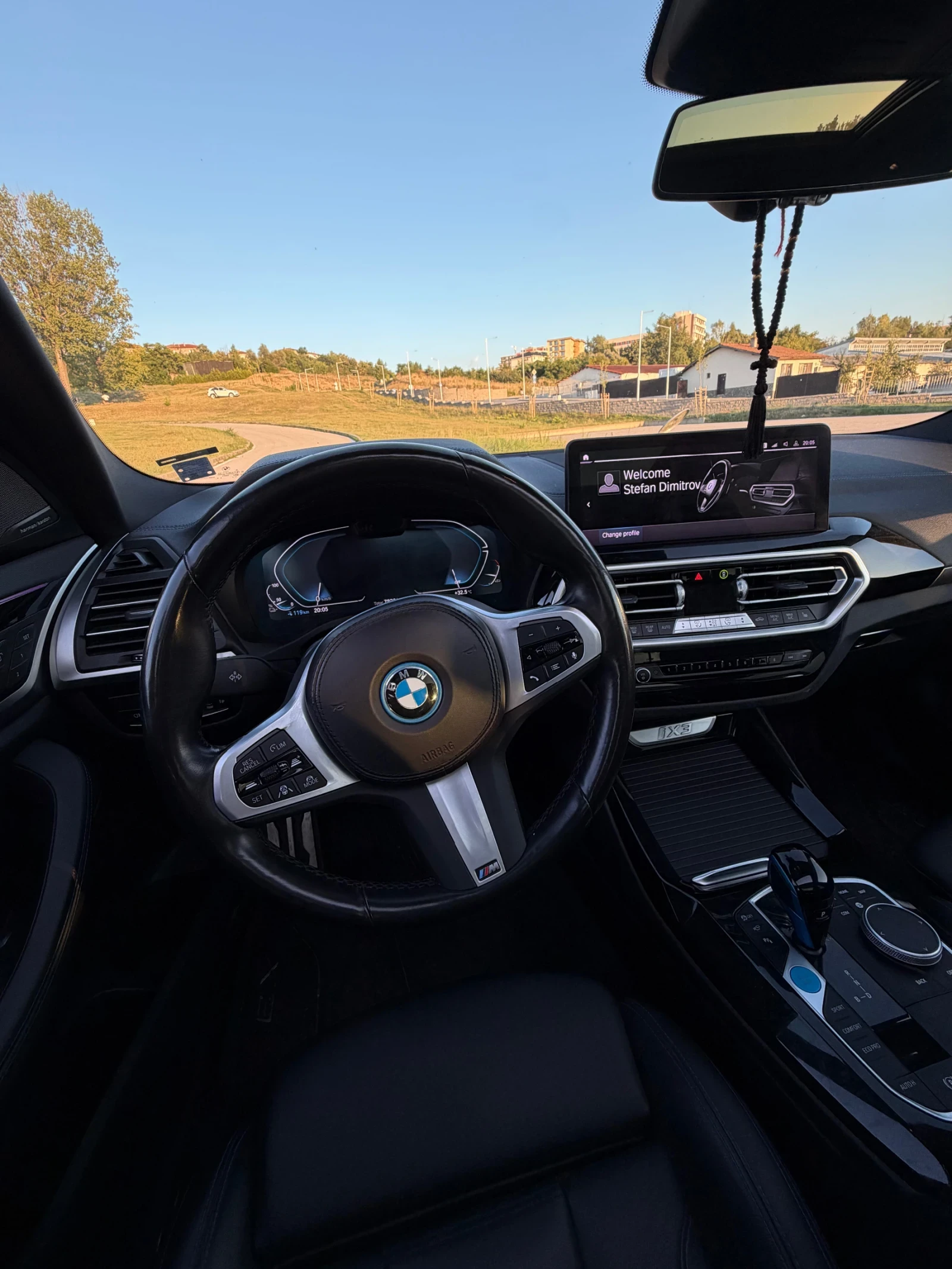 BMW iX3 IX3M, снимка 12 - Автомобили и джипове - 55502185