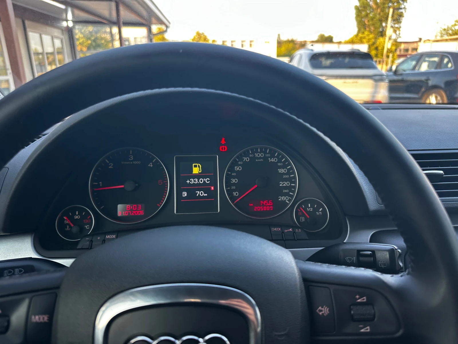 Audi A4 2.7TDI 190к.с Обслужена* Всичко платено, снимка 12 - Автомобили и джипове - 55552031
