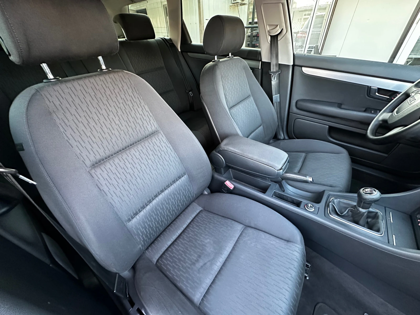 Audi A4 2.7TDI 190к.с Обслужена* Всичко платено, снимка 9 - Автомобили и джипове - 55552031