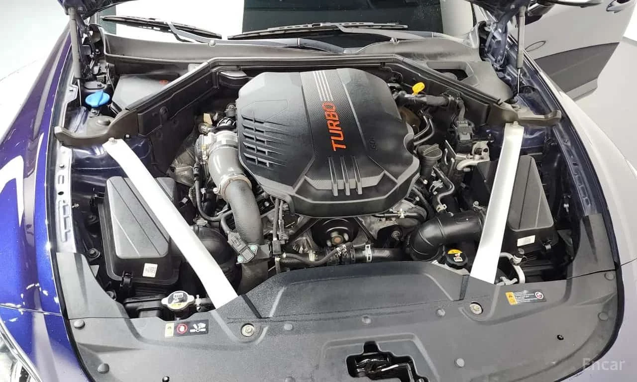 Kia Stinger * 3.3 Turbo AWD * ЦЕНА ДО БГ, снимка 16 - Автомобили и джипове - 55693885
