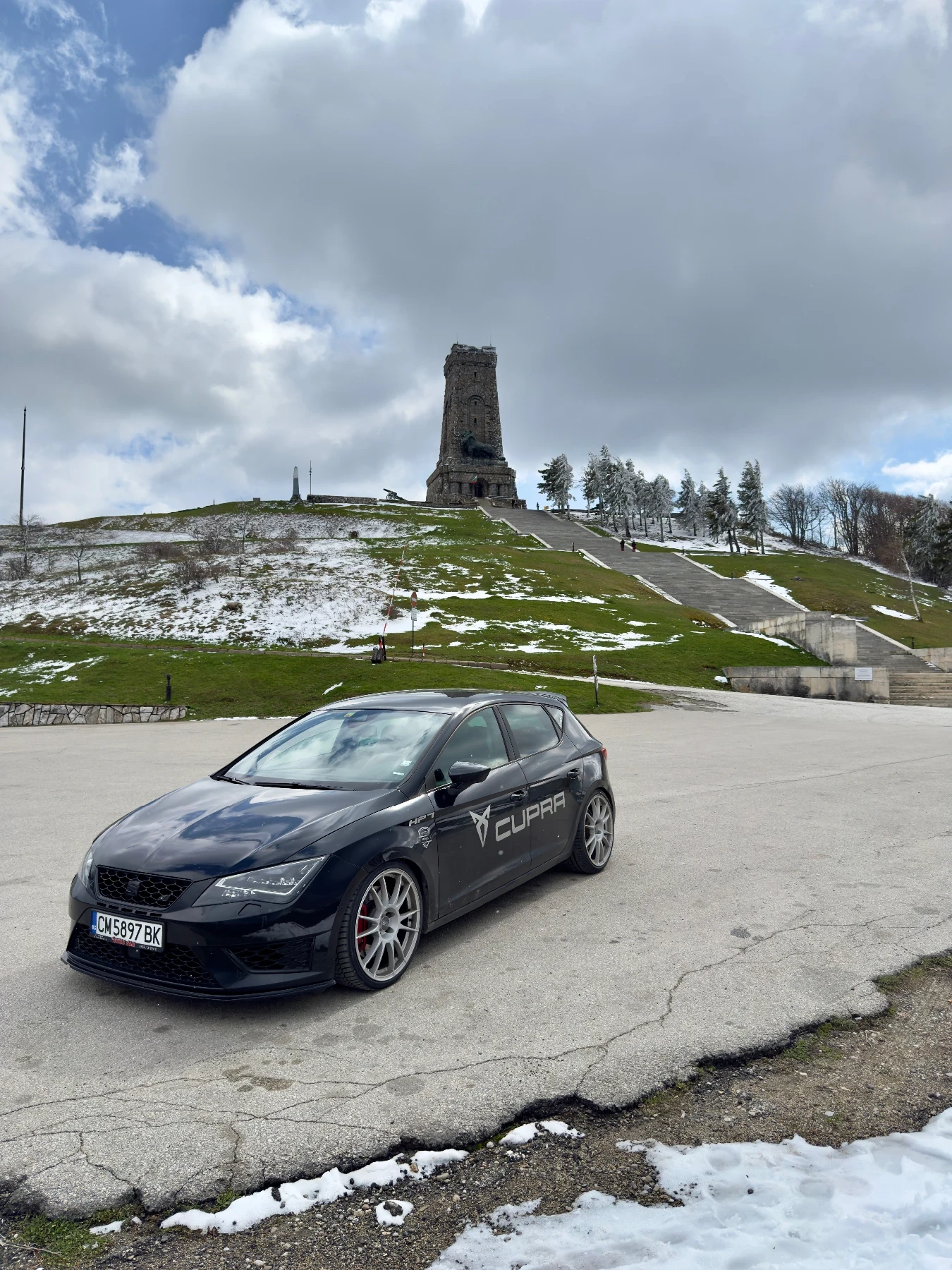Seat Leon Cupra 280, снимка 2 - Автомобили и джипове - 56222230