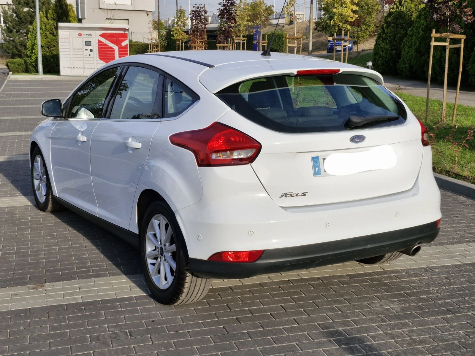 Ford Focus 2.0 TDCI, автомат, автопаркиране, снимка 8 - Автомобили и джипове - 56450621