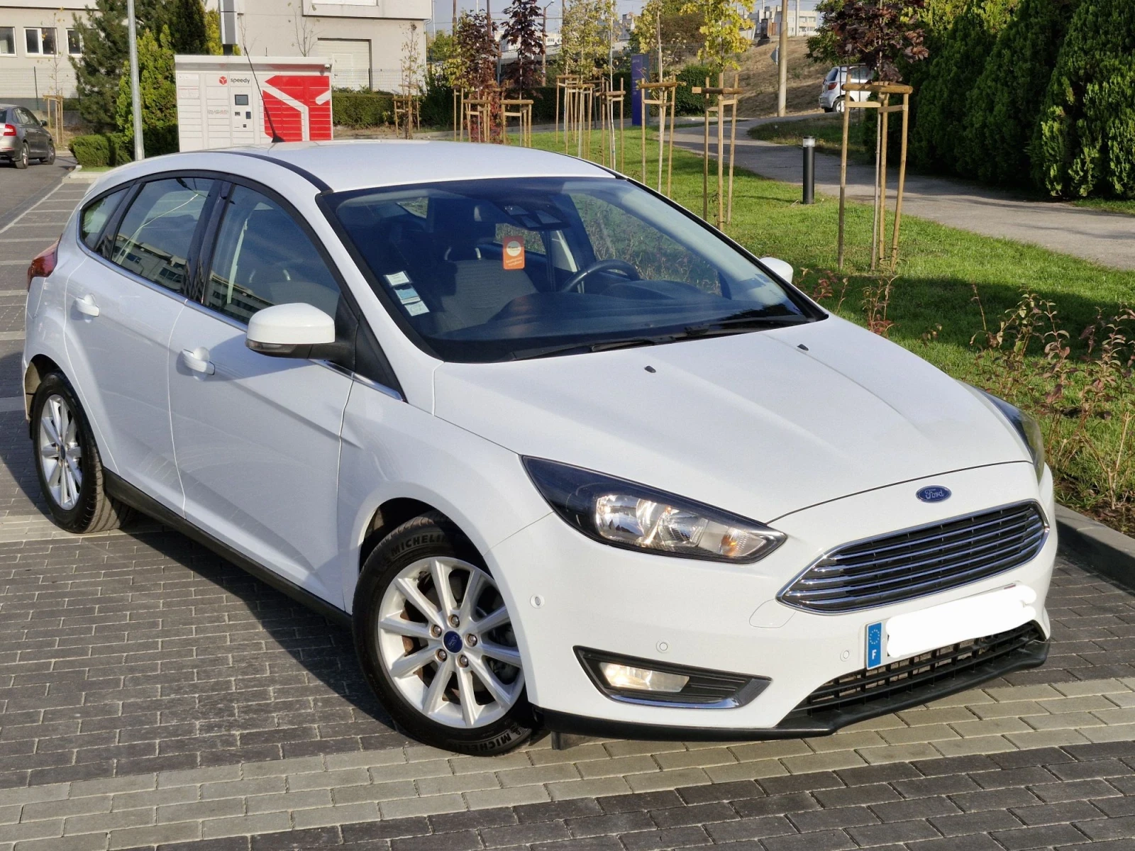 Ford Focus 2.0 TDCI, автомат, автопаркиране, снимка 3 - Автомобили и джипове - 56450621