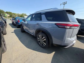Nissan Pathfinder * Platinum * АВТОКРЕДИТ БЕЗПЪРВОНАЧАЛНА ВНОСКА* , снимка 2
