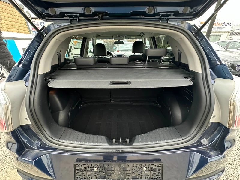 SsangYong Tivoli 1.6 XDI LED/КАМЕРА/EURO-6B 105х.км., снимка 12 - Автомобили и джипове - 49291043