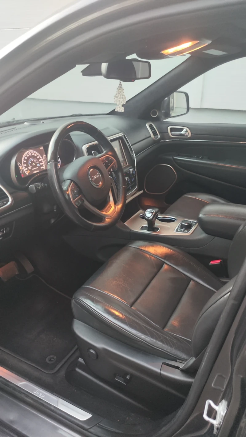 Jeep Grand cherokee WK 2 HEMI 5.7 Summit, снимка 10 - Автомобили и джипове - 51605879