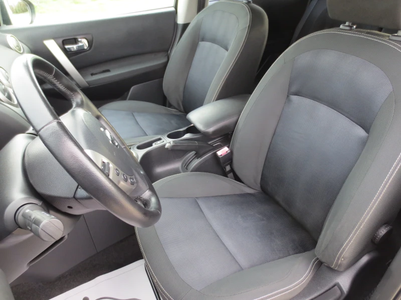 Nissan Qashqai 1.6 dci, снимка 9 - Автомобили и джипове - 52390282