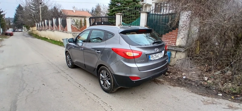 Hyundai IX35 2.0 4х4  facelift  Промо, снимка 12 - Автомобили и джипове - 52820892