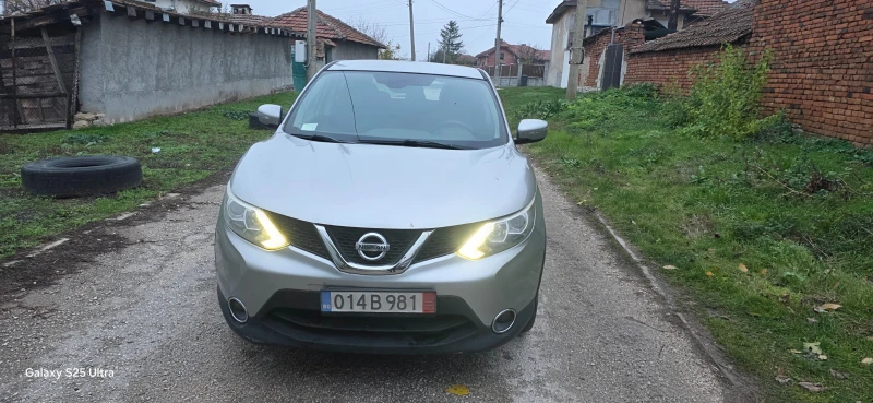 Nissan Qashqai 1.5dci, снимка 12 - Автомобили и джипове - 52860446