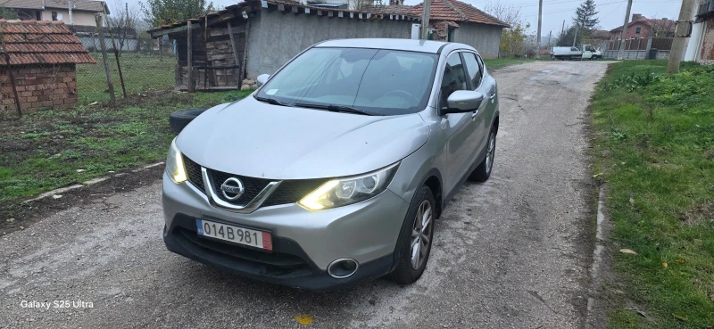 Nissan Qashqai 1.5dci, снимка 11 - Автомобили и джипове - 52860446