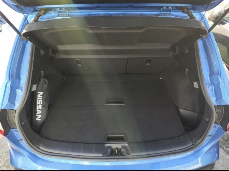 Nissan Qashqai 1.6 DCI Tekna+ + + , снимка 14 - Автомобили и джипове - 53329931