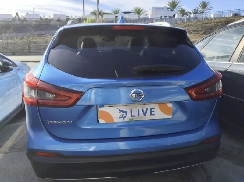 Nissan Qashqai 1.6 DCI Tekna+ + + , снимка 5 - Автомобили и джипове - 53329931