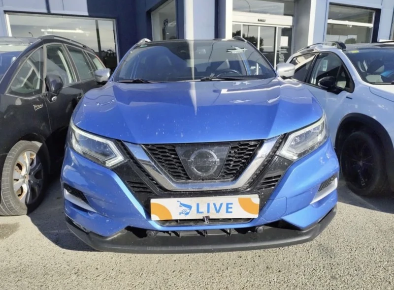 Nissan Qashqai 1.6 DCI Tekna+ + + , снимка 2 - Автомобили и джипове - 53329931