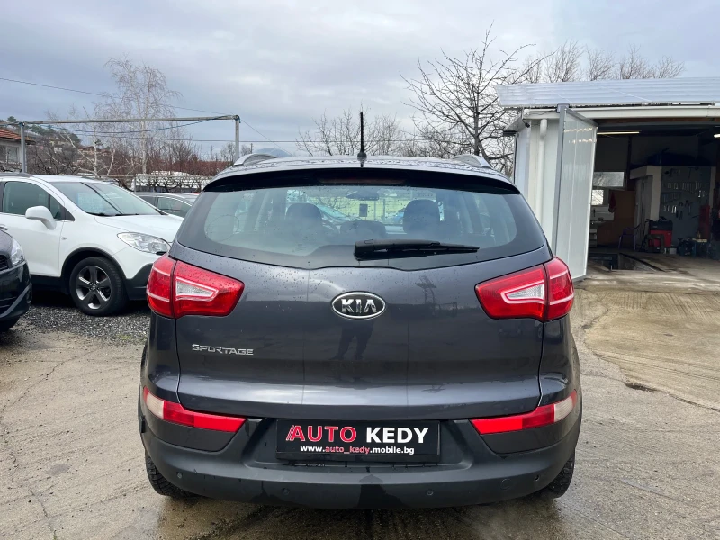 Kia Sportage 2.0i LPG, снимка 6 - Автомобили и джипове - 53496854