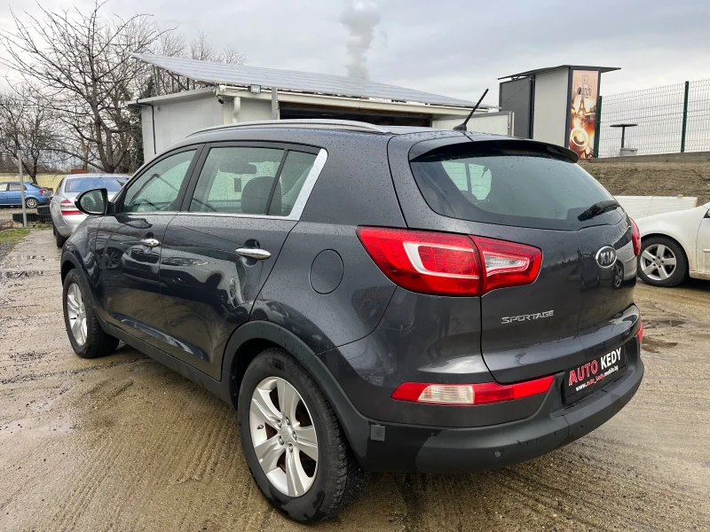 Kia Sportage 2.0i LPG, снимка 4 - Автомобили и джипове - 53496854